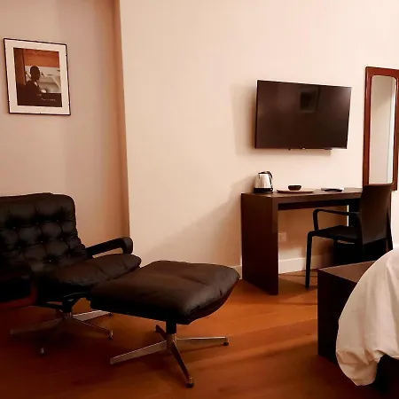 Santagata Pensión 4*